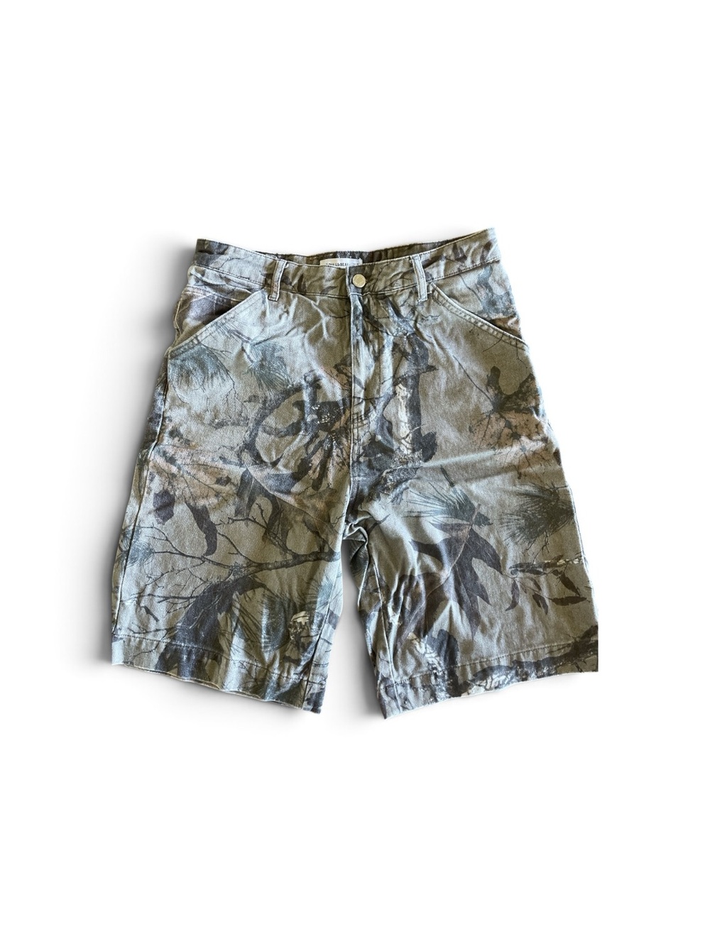 Pull&Bear Men's Baggy Branch Camo Jean Shorts - Gray Green